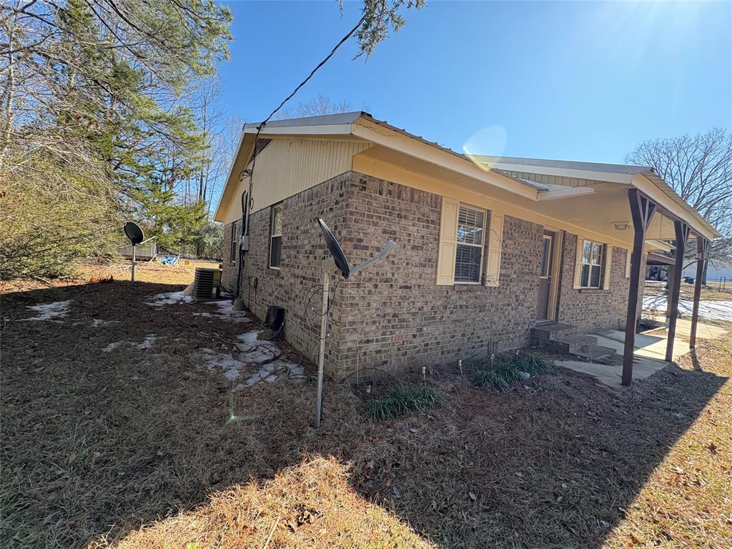 768 Highway 507 Property Photo 3