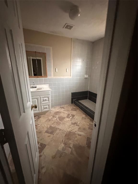 1208 Hall Street Property Photo 9