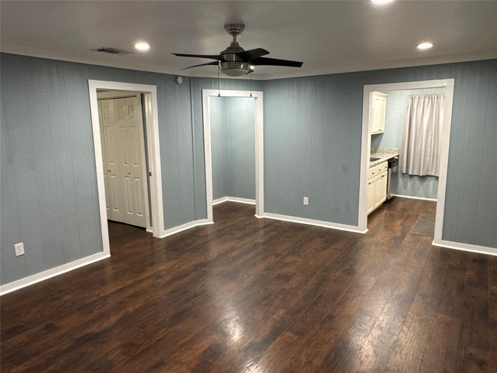511 W Redwood Property Photo 5