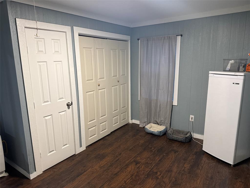 511 W Redwood Property Photo 10
