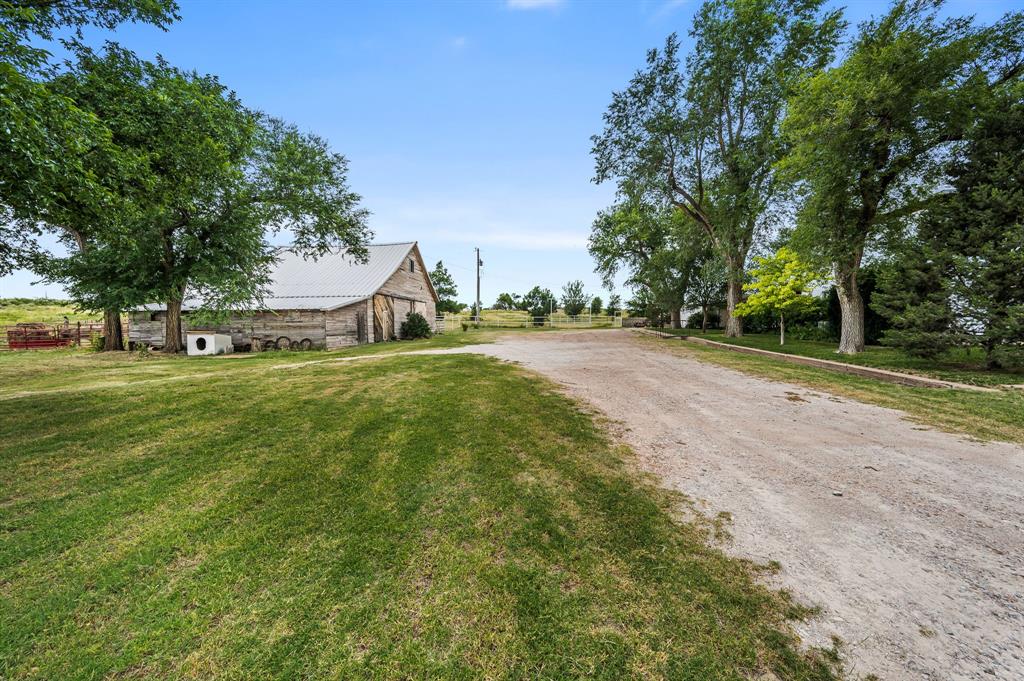 1204 E Cheyenne Property Photo 1