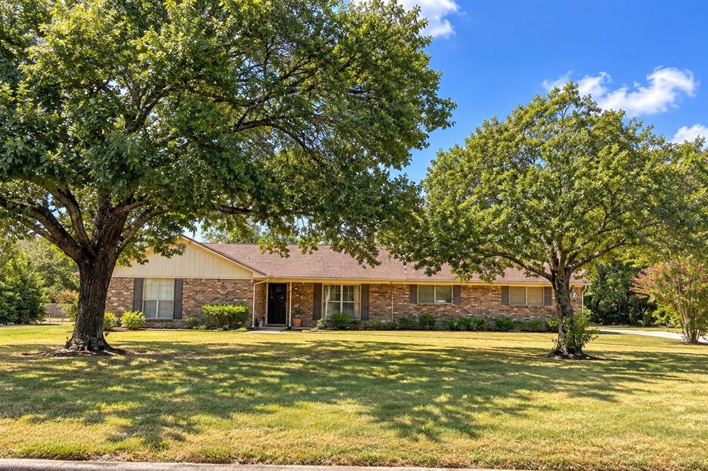 5703 Pecan Grove Drive Property Photo 1