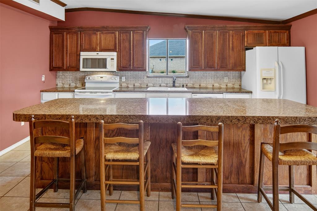 135 Lakeview Drive Property Photo 8