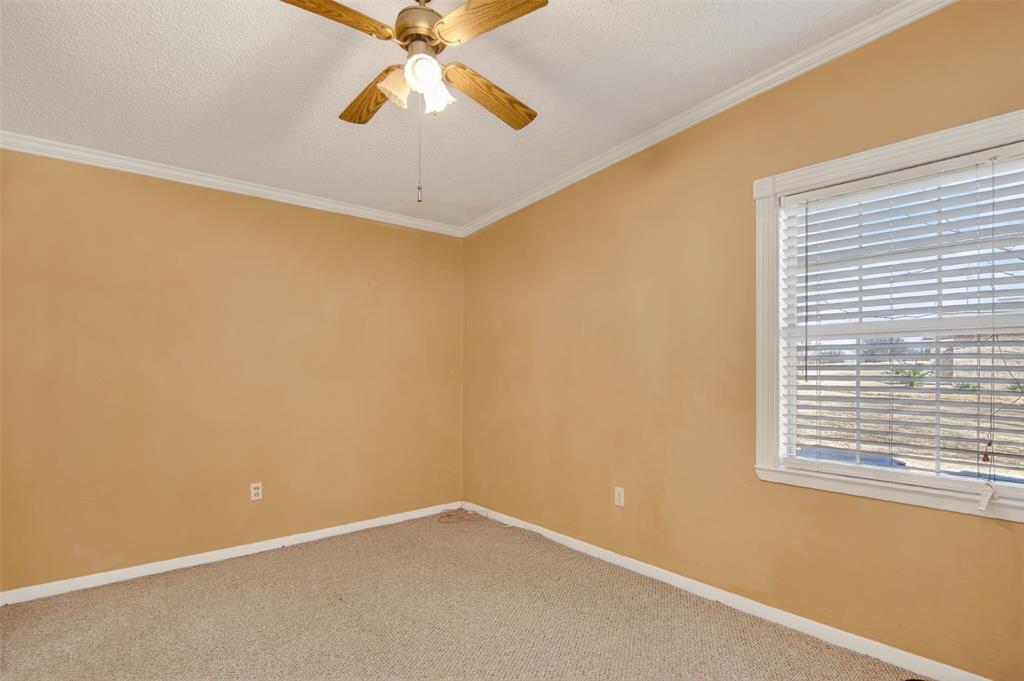 135 Lakeview Drive Property Photo 17