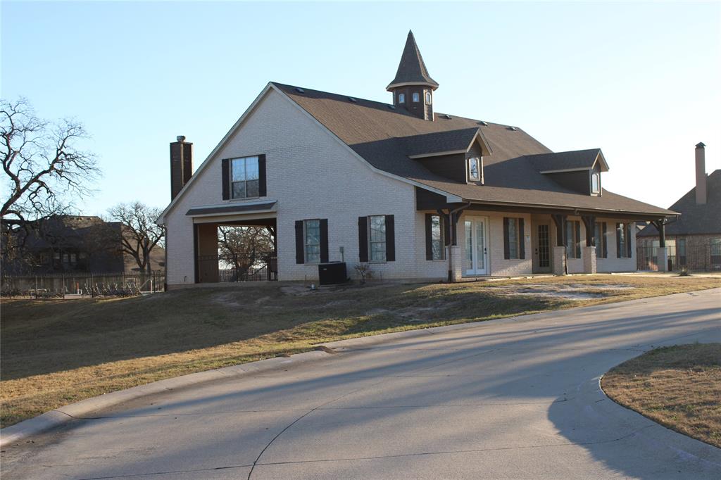 107 Spruce Drive Property Photo 3