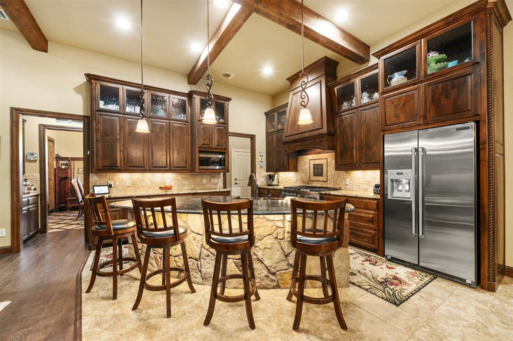 7401 Hilltop Drive Property Photo 10