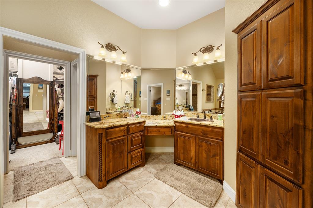 7401 Hilltop Drive Property Photo 16