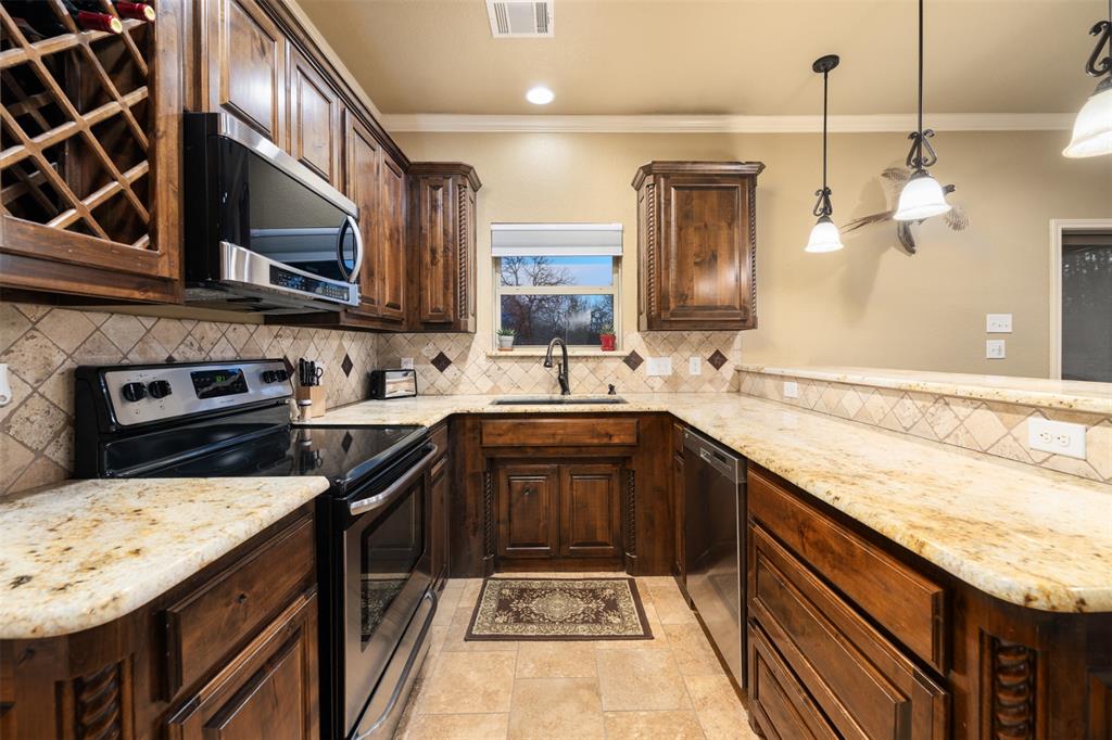 7401 Hilltop Drive Property Photo 34