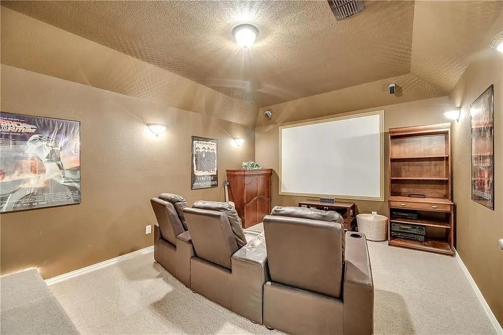 2703 Waterway Drive Property Photo 14