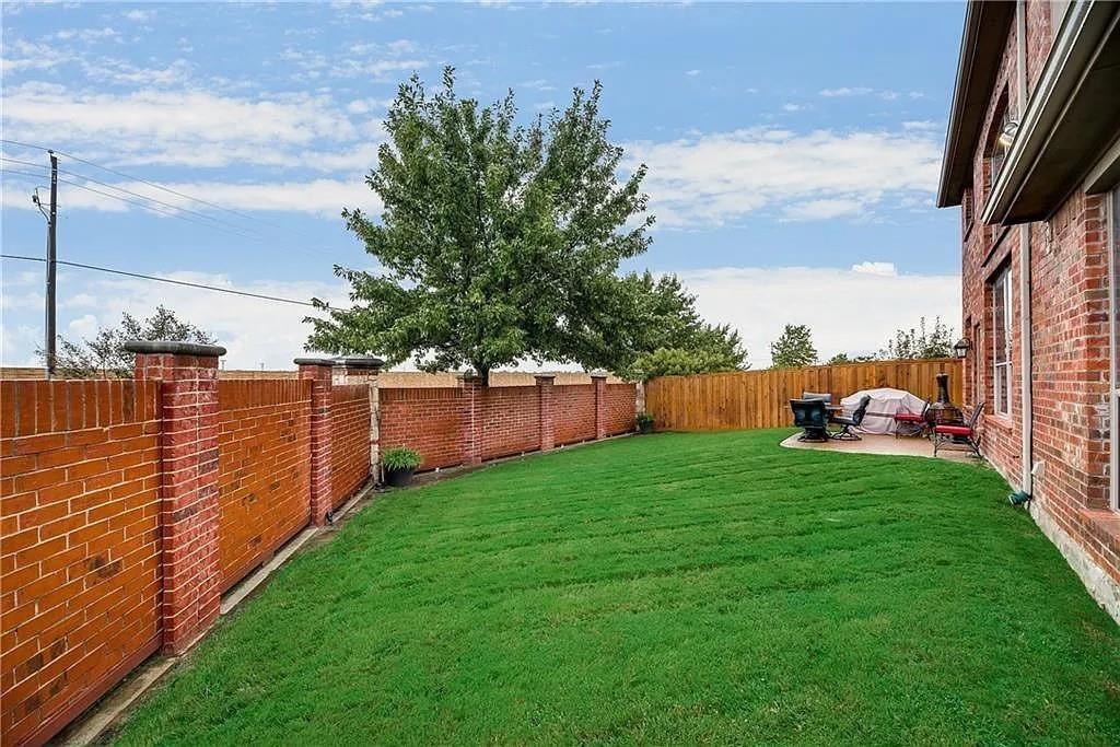 2703 Waterway Drive Property Photo 16