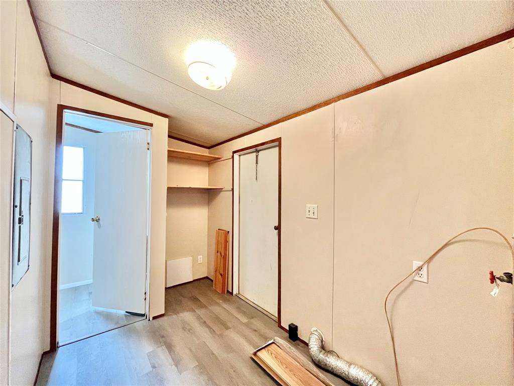 258 Pr 2698 Property Photo 21