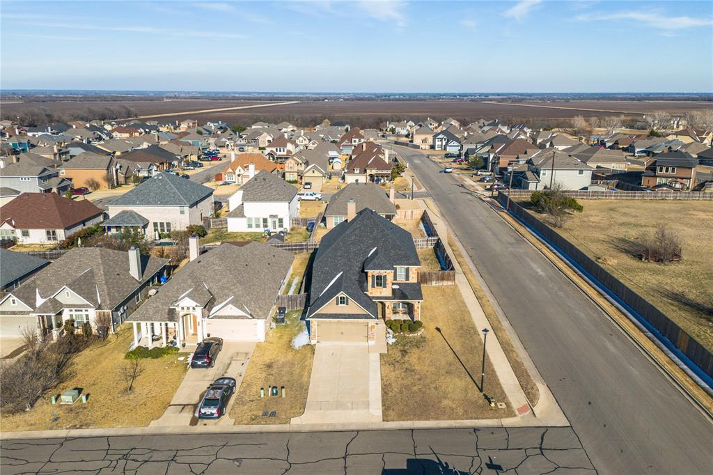 10864 Aurora Property Photo 11