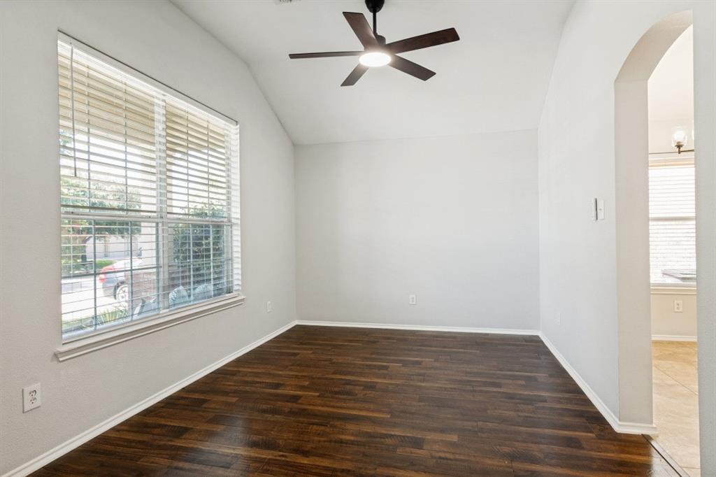 9217 Oldwest Trail Property Photo 5
