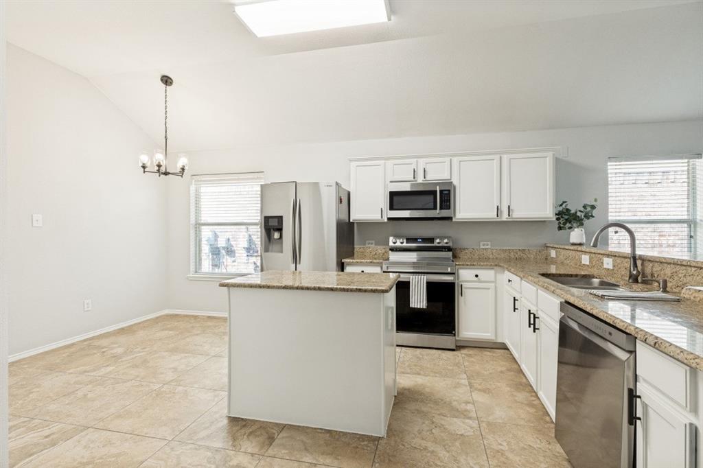 9217 Oldwest Trail Property Photo 7