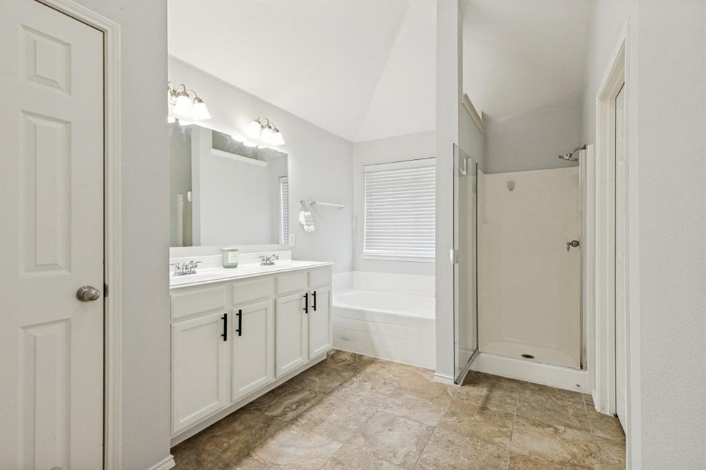 9217 Oldwest Trail Property Photo 13