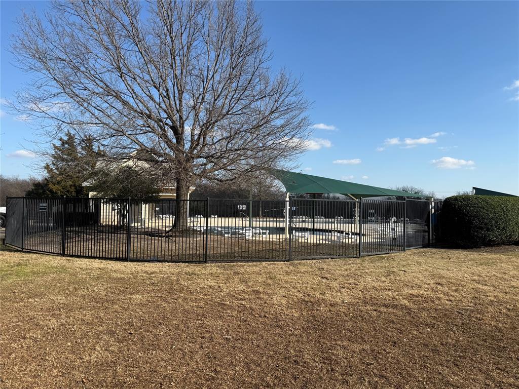 9217 Oldwest Trail Property Photo 28