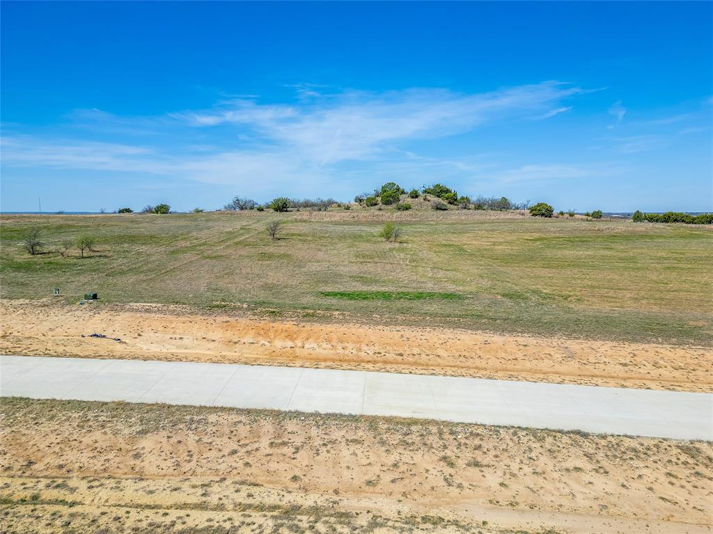 2041 Verona Drive Property Photo 8