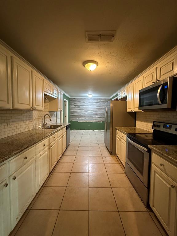 5001 Asaff Avenue Property Photo 11