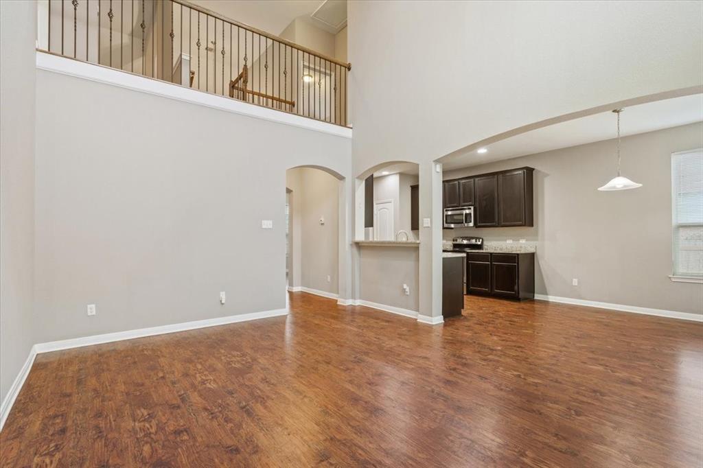 10713 Burnham Dr Property Photo 4
