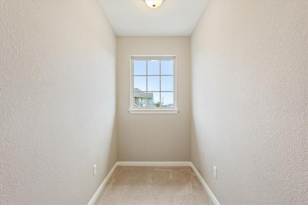 10713 Burnham Dr Property Photo 19