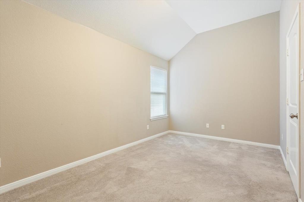 10713 Burnham Dr Property Photo 22