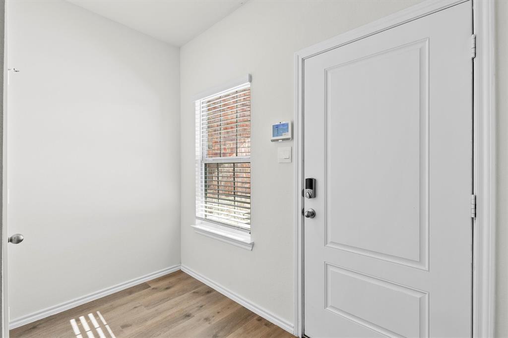 809 Trough Street Property Photo 3