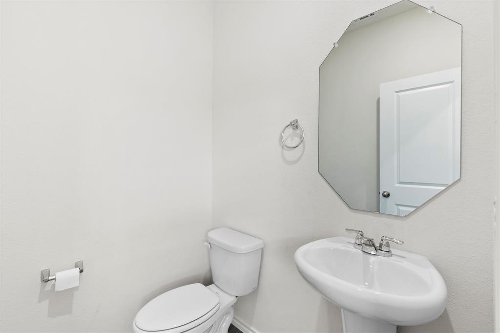 809 Trough Street Property Photo 26