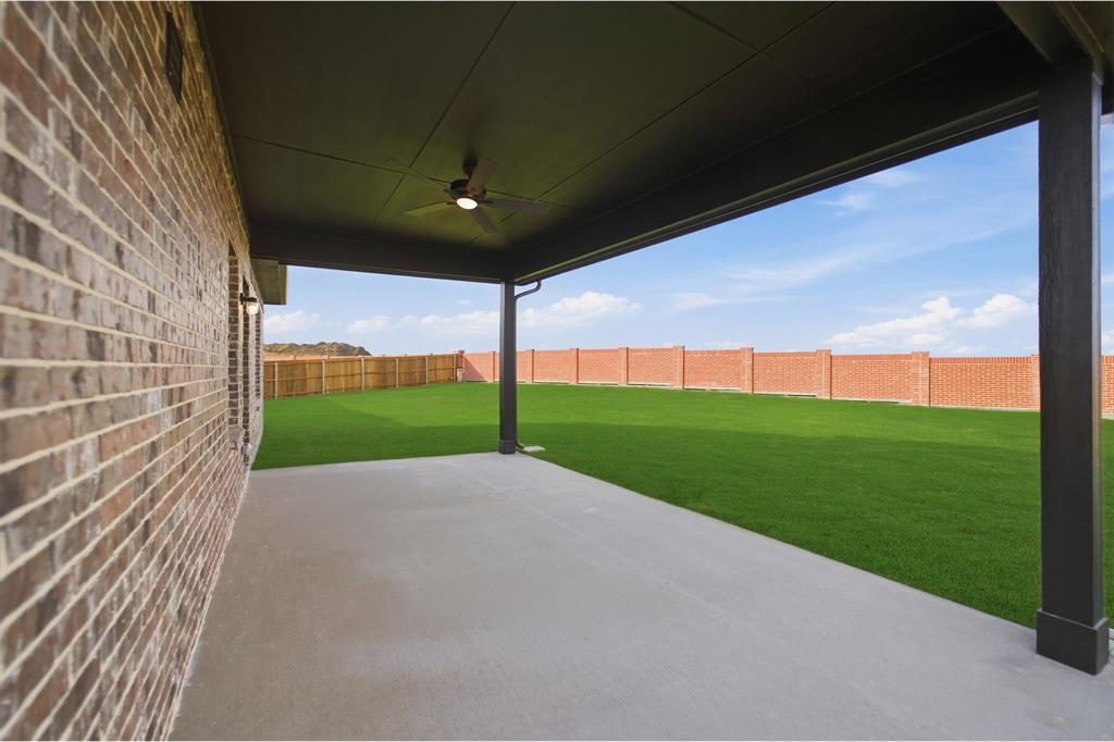 424 Bronco Drive Property Photo 8