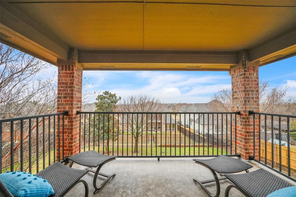 5048 Exposition Way Property Photo 16