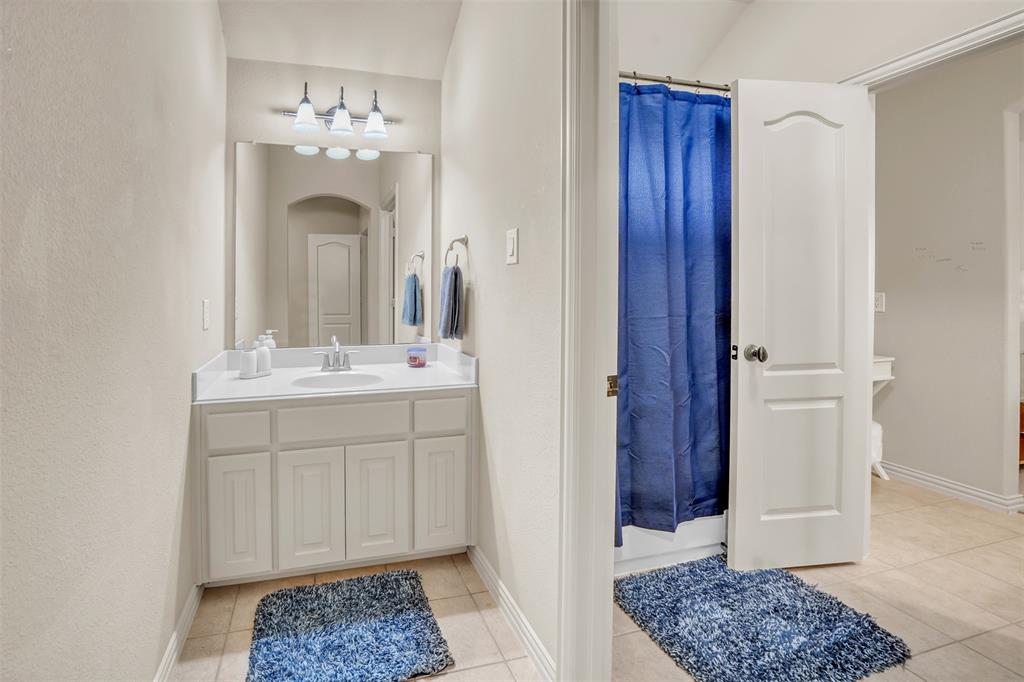 5048 Exposition Way Property Photo 21