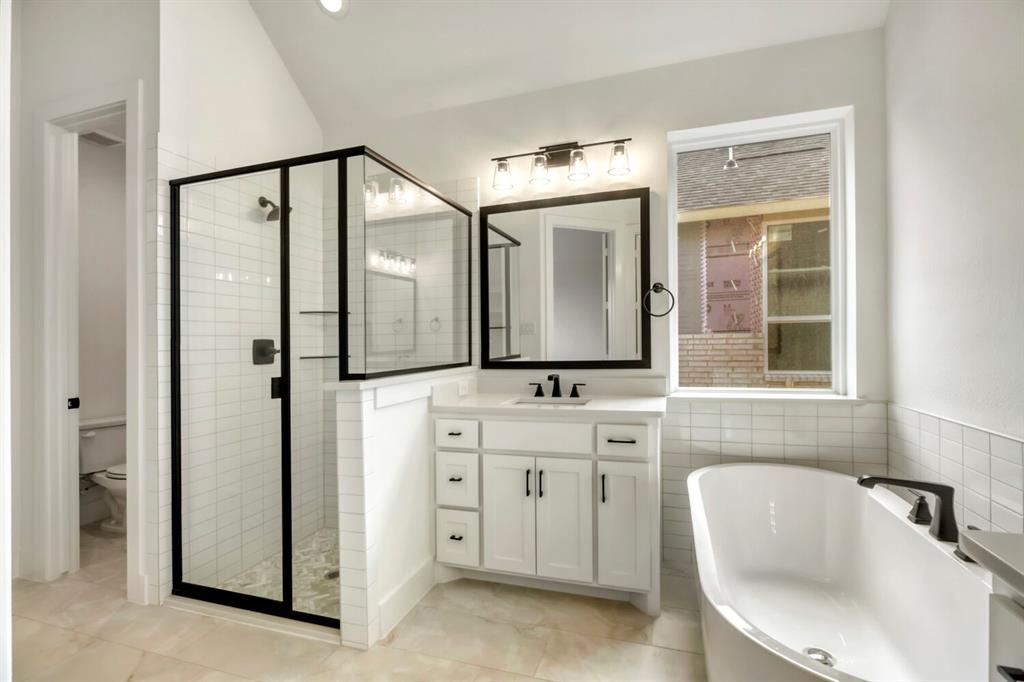 4312 Double Diamond Drive Property Photo 16