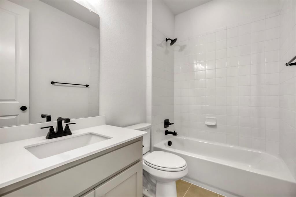 4312 Double Diamond Drive Property Photo 23