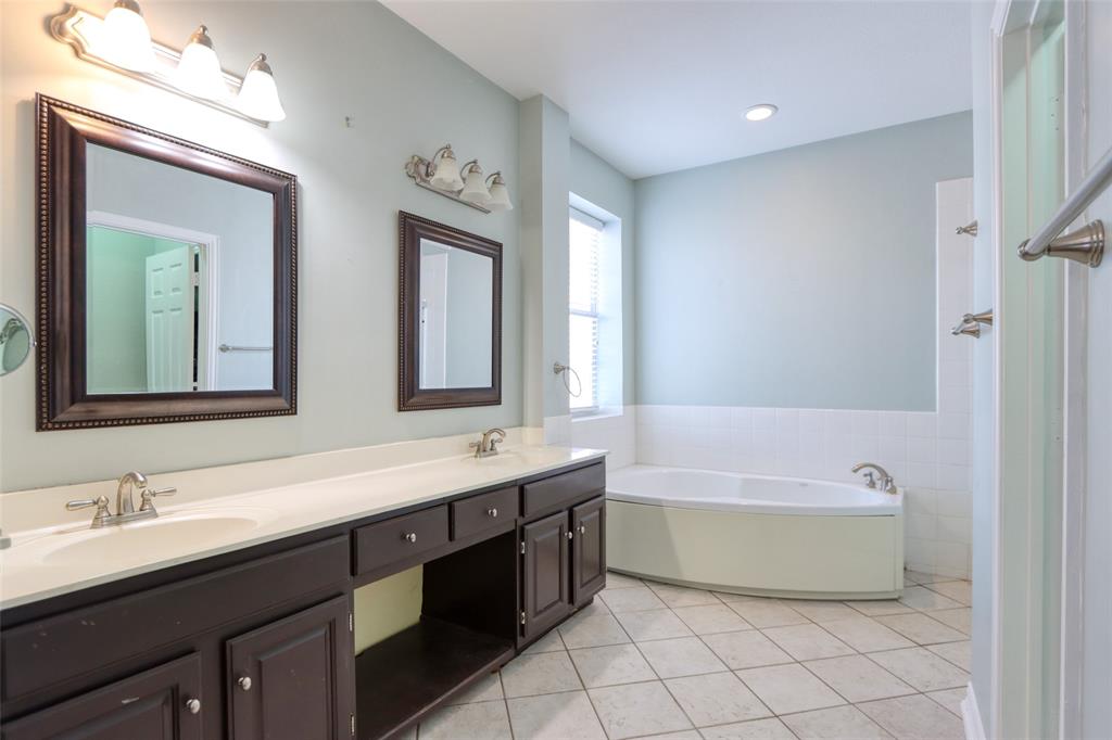 6521 Lynch Lane Property Photo 20
