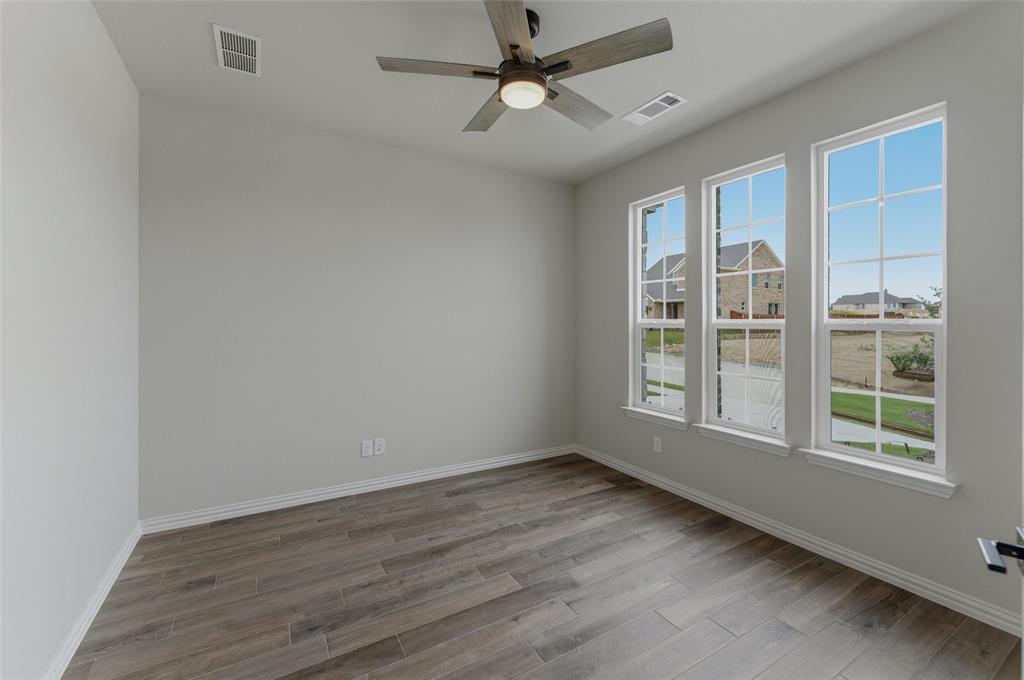 545 Waterford Park Boulevard Property Photo 3