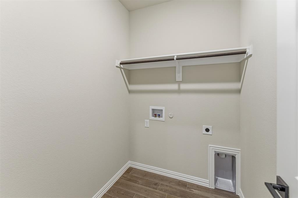 545 Waterford Park Boulevard Property Photo 8