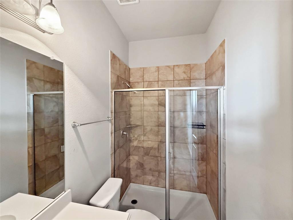 573 W Royal Lane Property Photo 19
