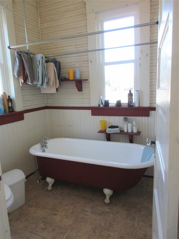 607 S First Street Property Photo 12