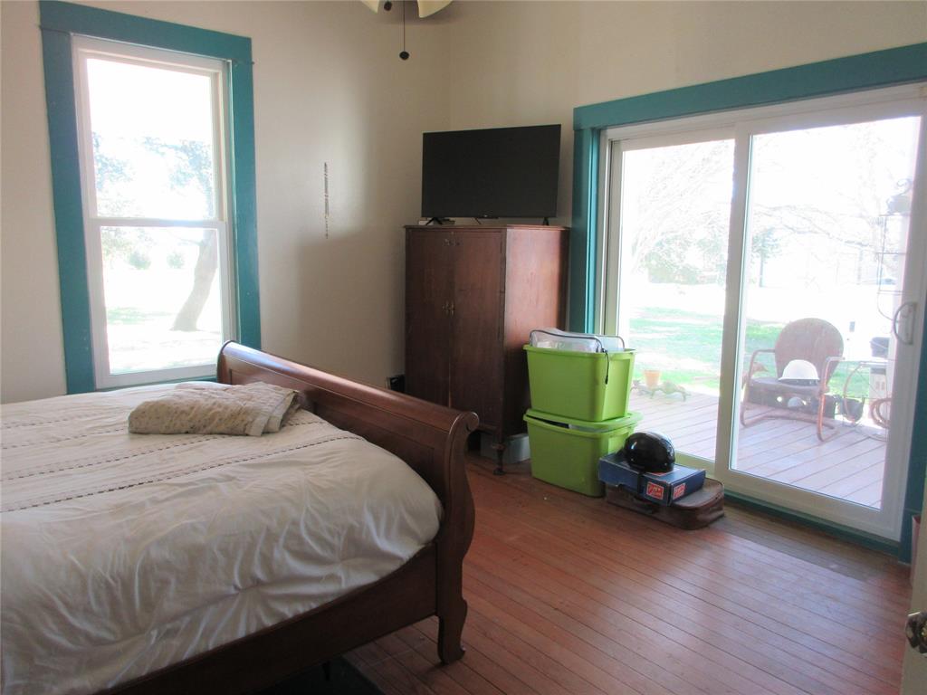 607 S First Street Property Photo 15