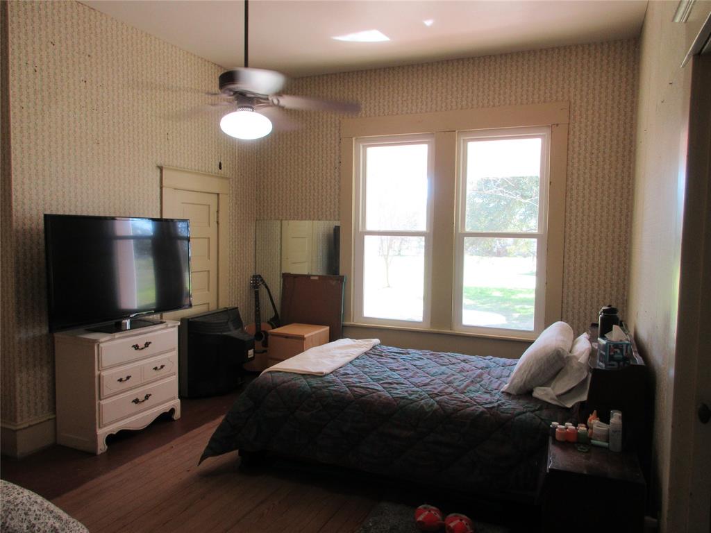 607 S First Street Property Photo 17
