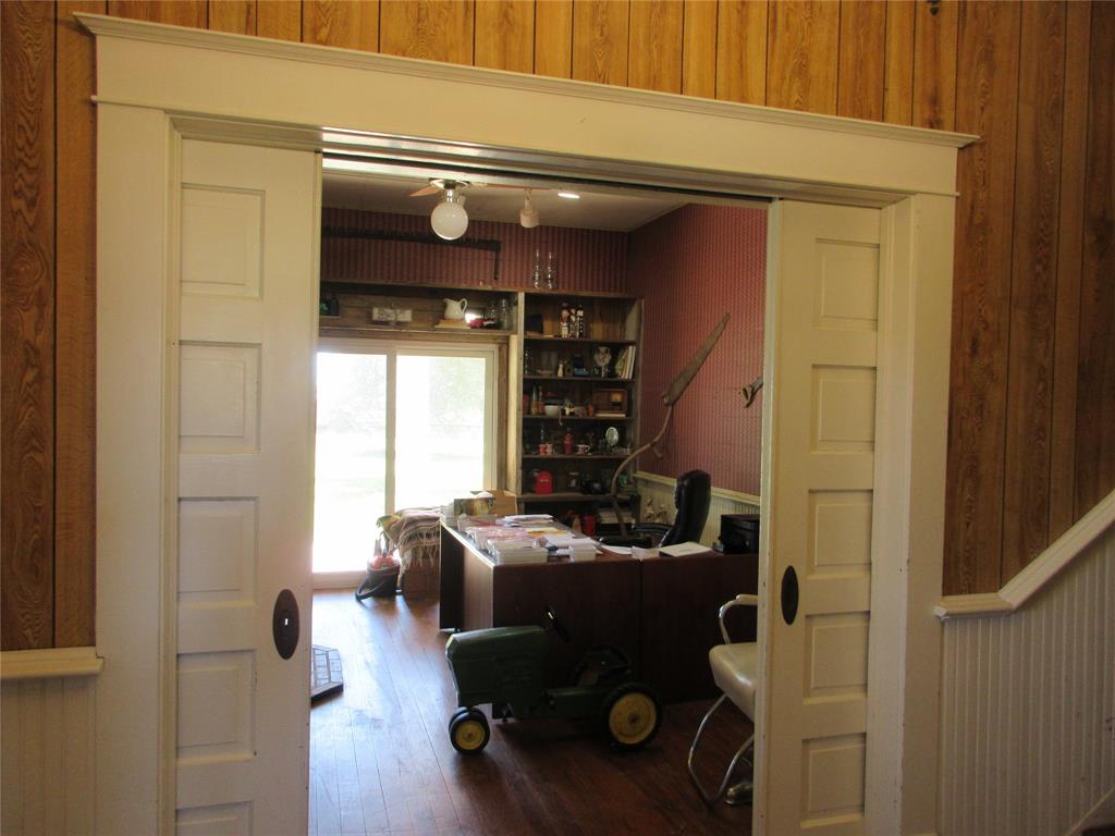 607 S First Street Property Photo 18