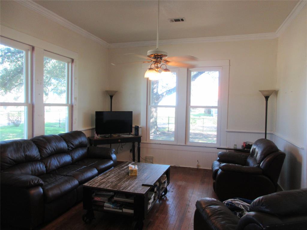 607 S First Street Property Photo 19