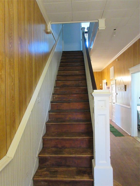 607 S First Street Property Photo 24