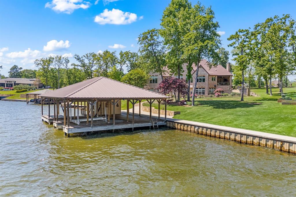 5581 Nancy Circle Property Photo 1