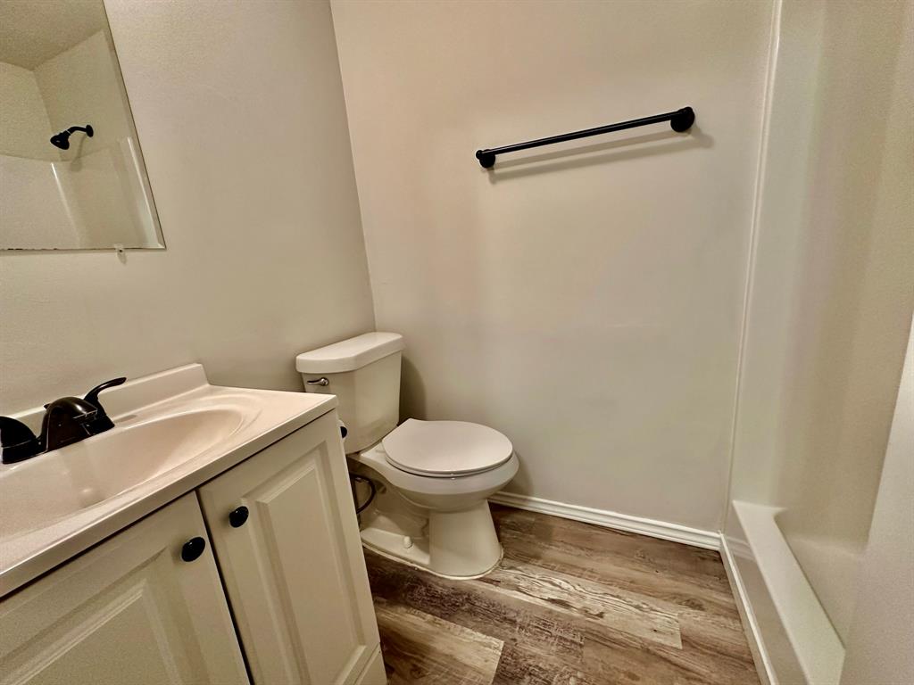 1824 S Walnut Street Property Photo 6