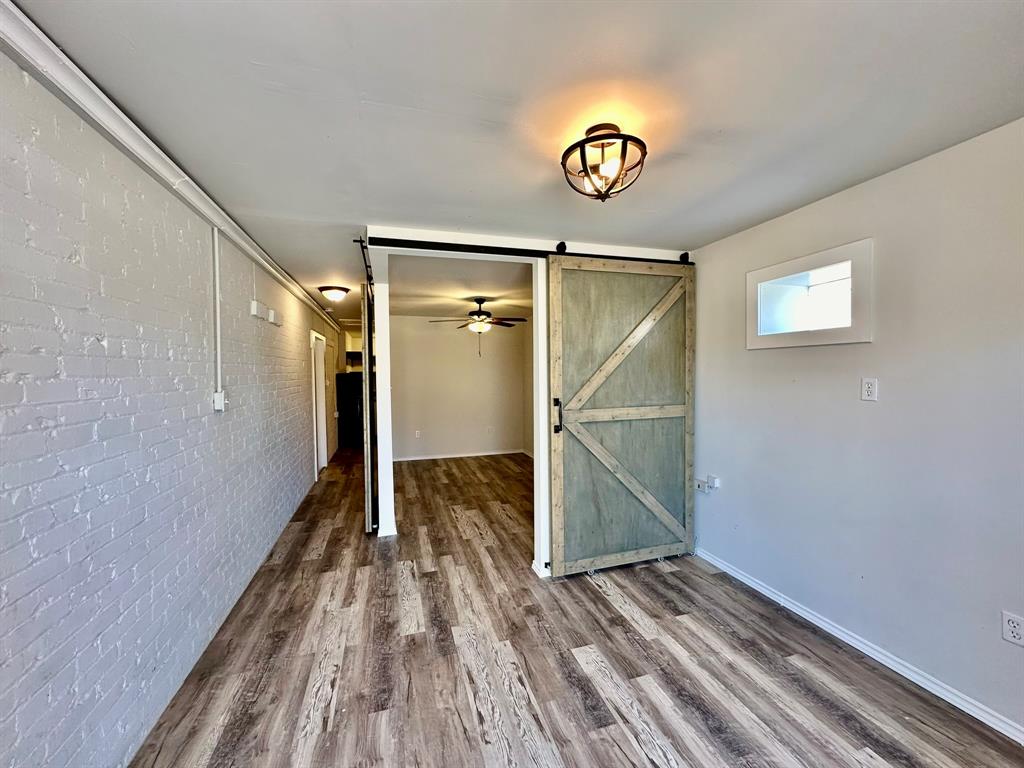 1824 S Walnut Street Property Photo 13