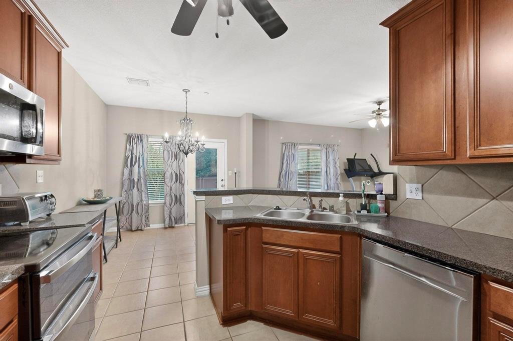 3420 Belladonna Drive Property Photo 16