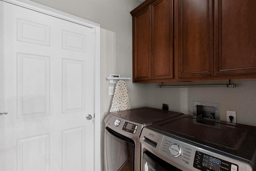 3420 Belladonna Drive Property Photo 32