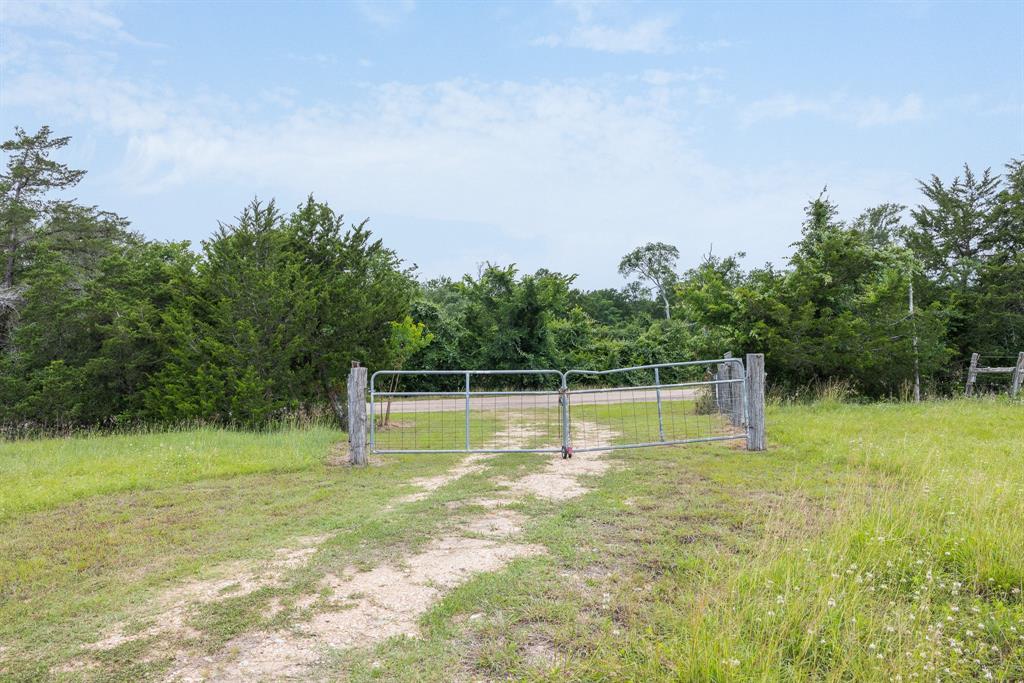 1505 Mcelroy Lane Property Photo 3