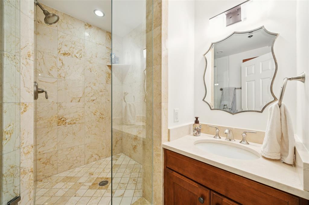 5909 Luther Lane 800 Property Photo 14