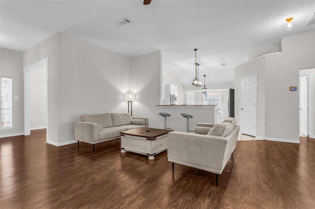 308 Glen Ridge Drive Property Photo 16